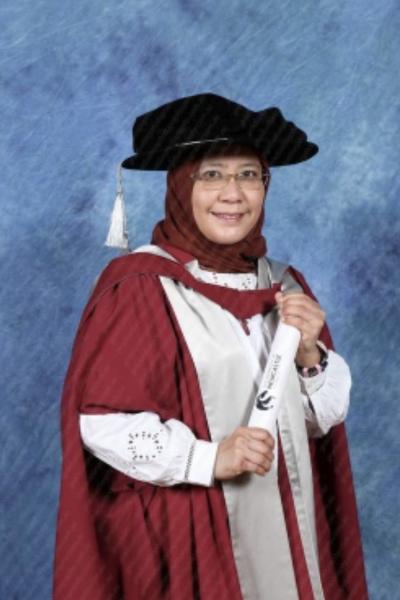 Dr Sari Dewi